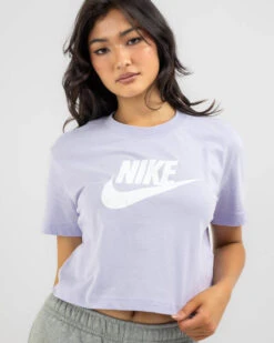 Nike Essential Cropped T-Shirt